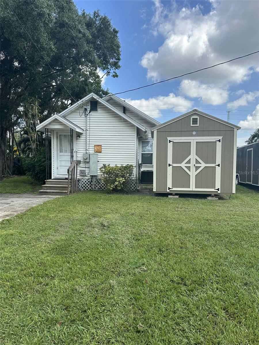 Image 3 of 7 For 3630 38th Avenue N