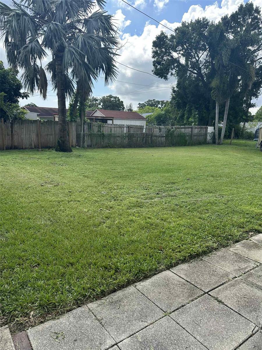 Image 4 of 7 For 3630 38th Avenue N