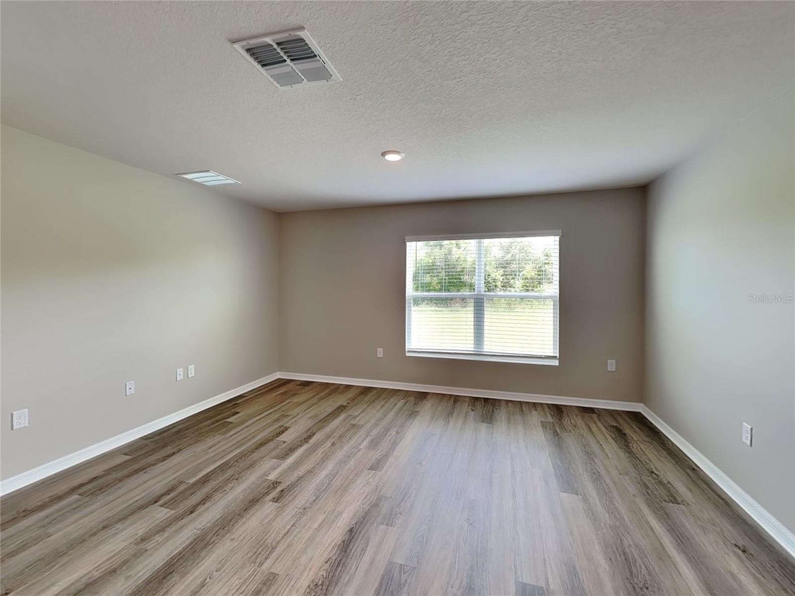 Image 2 of 16 For 12120 Kingsley Trail