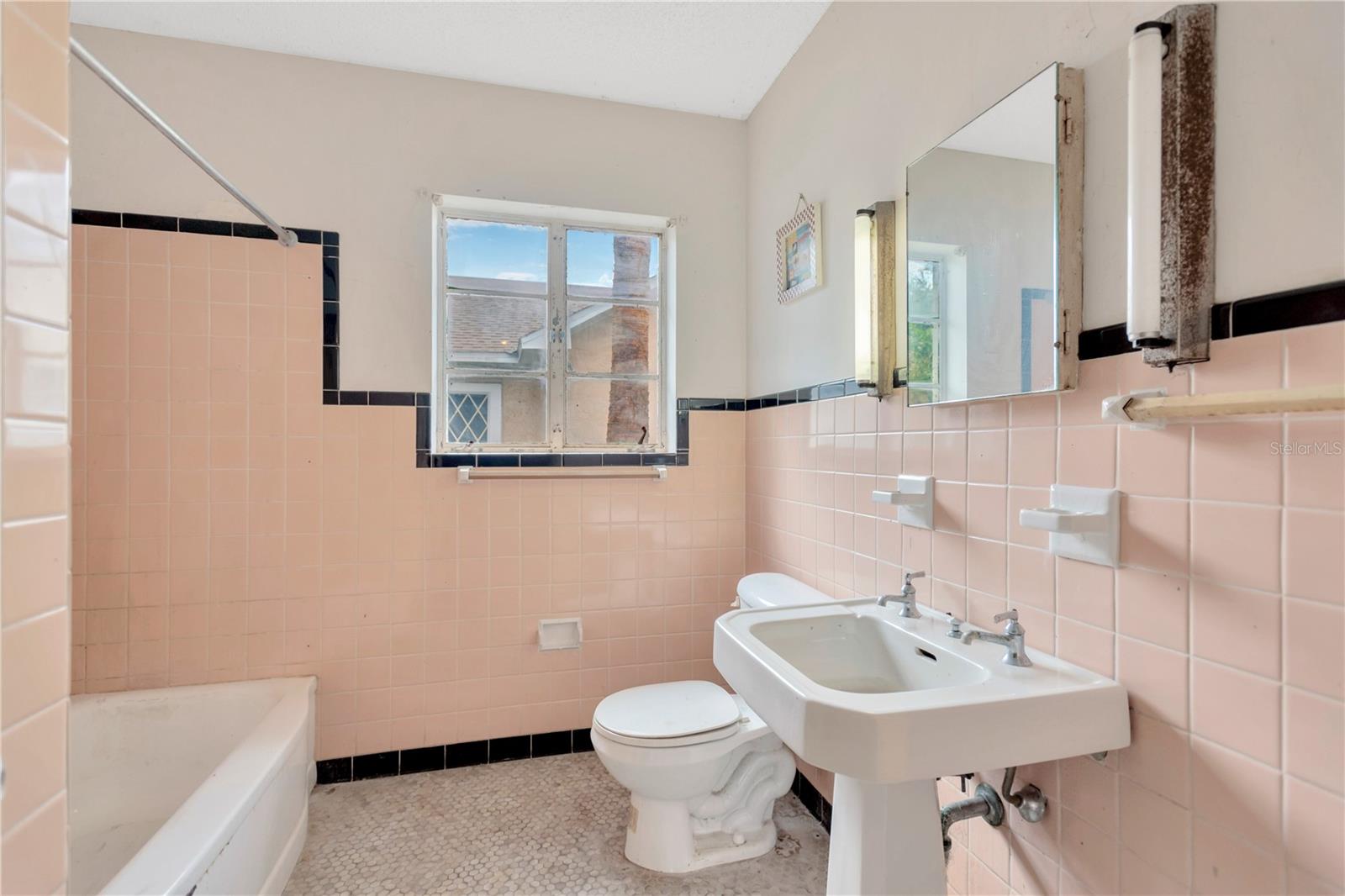 Image 12 of 29 For 4751 1st Avenue S