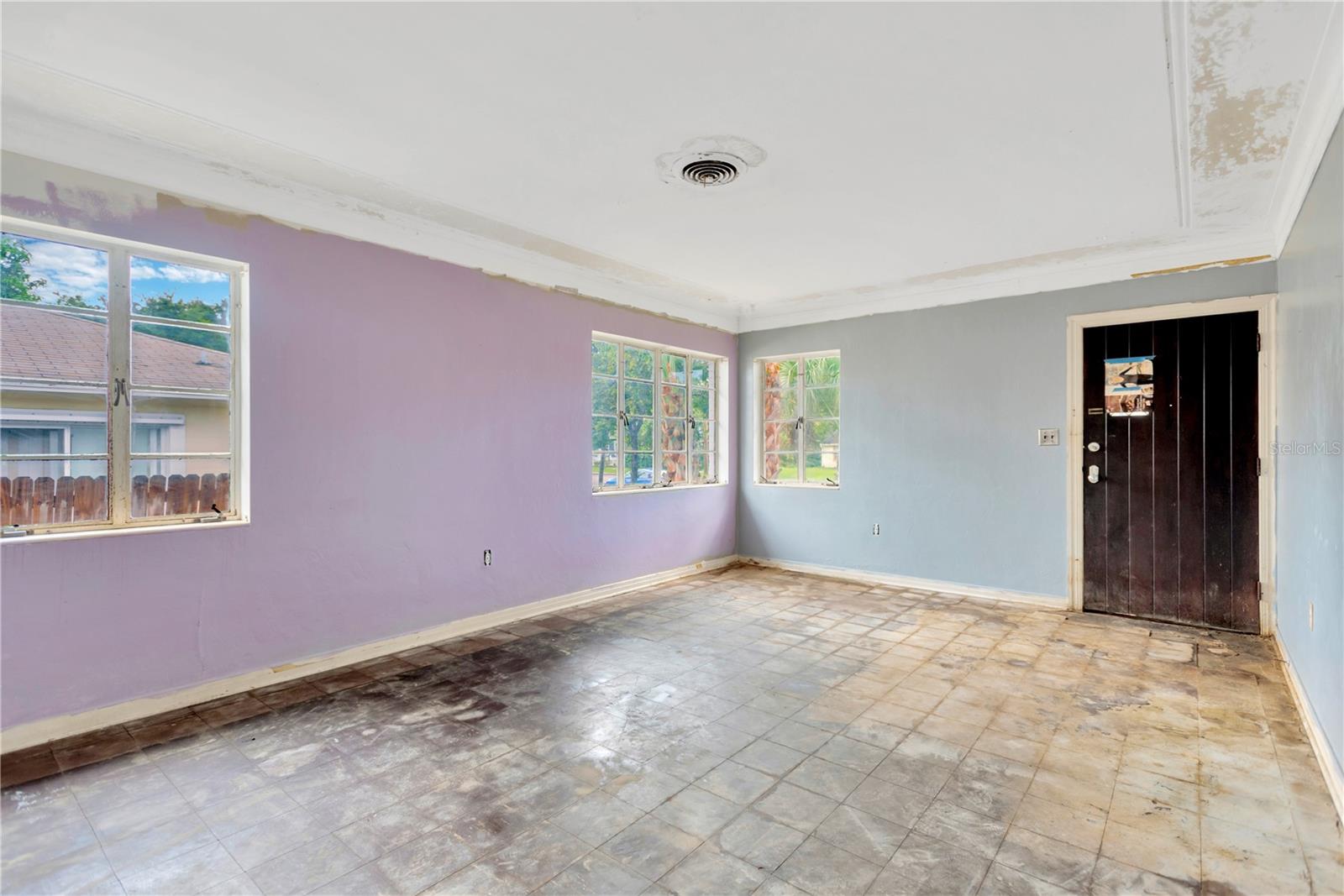 Image 9 of 29 For 4751 1st Avenue S