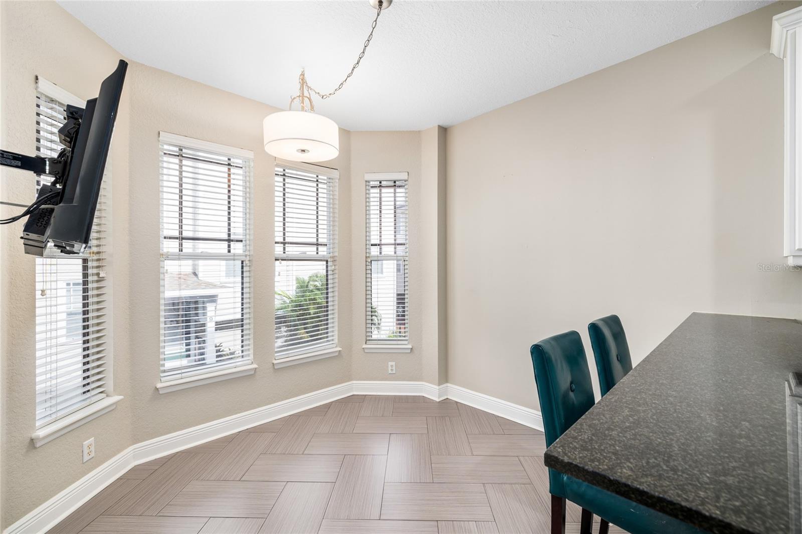 Image 18 of 51 For 3315 De Leon Street 7