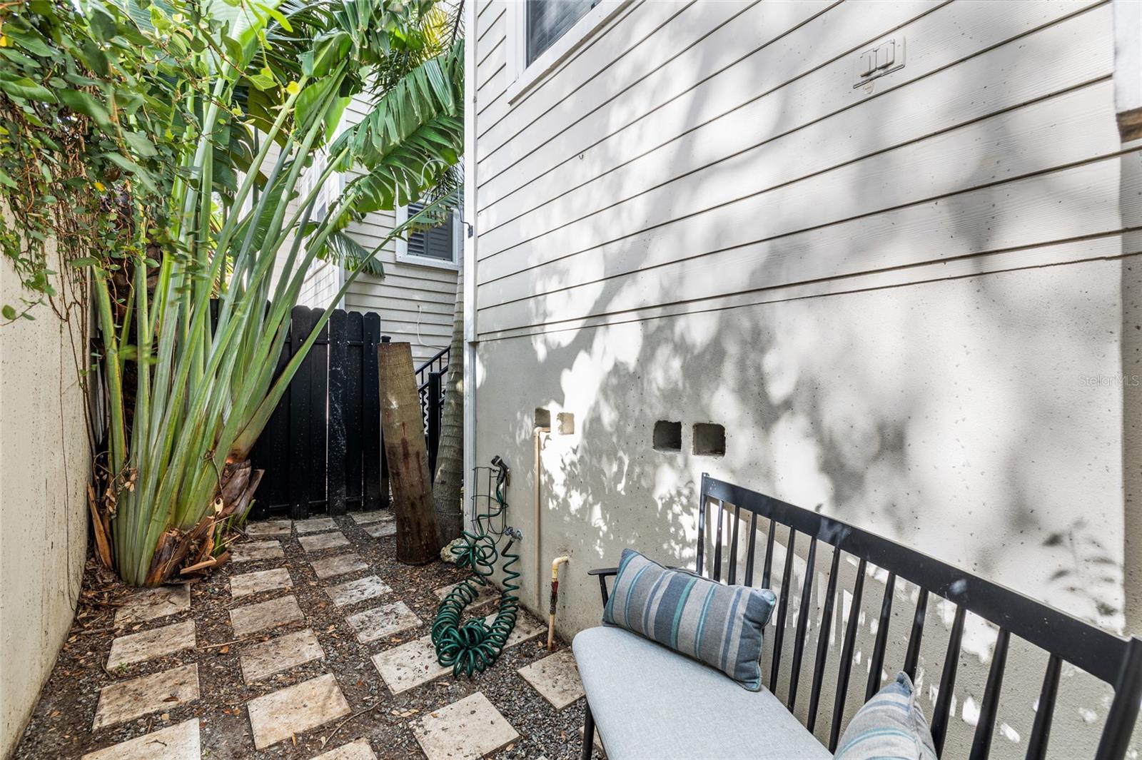 Image 54 of 66 For 3315 De Leon Street 7