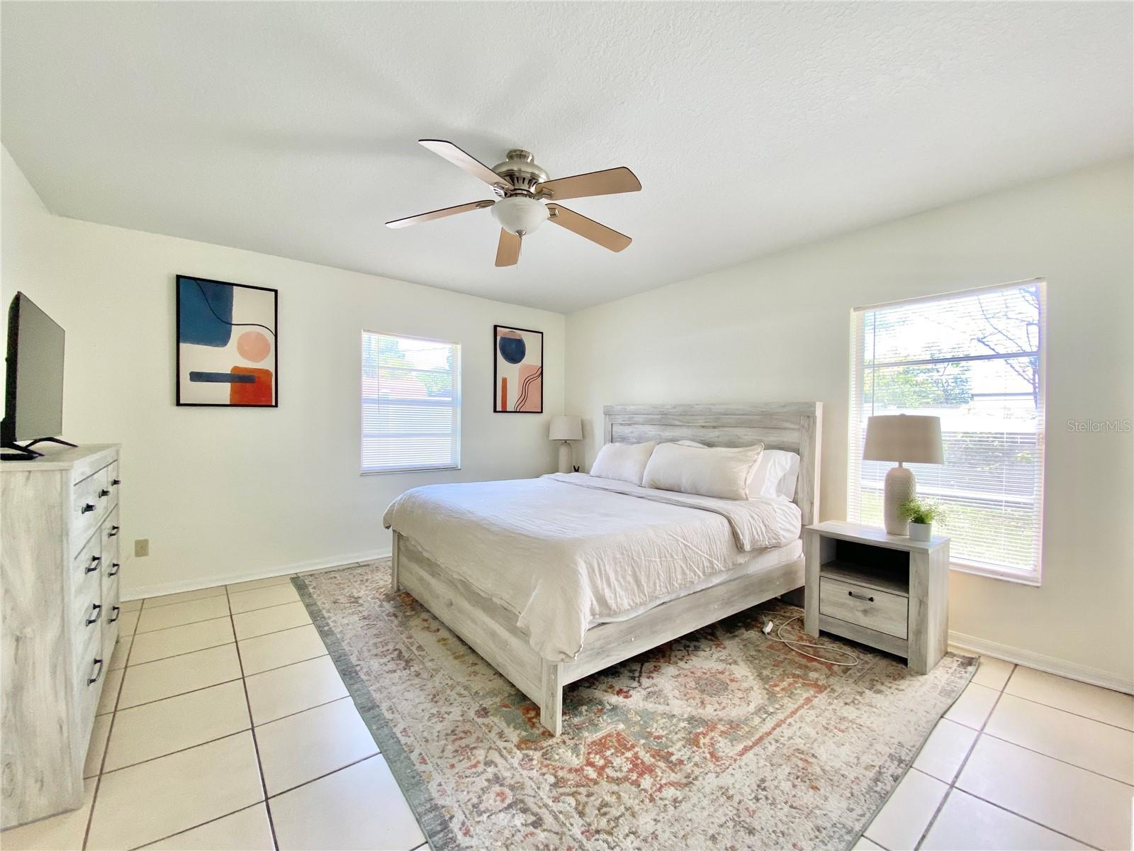 Image 4 of 11 For 3920 Pine Street