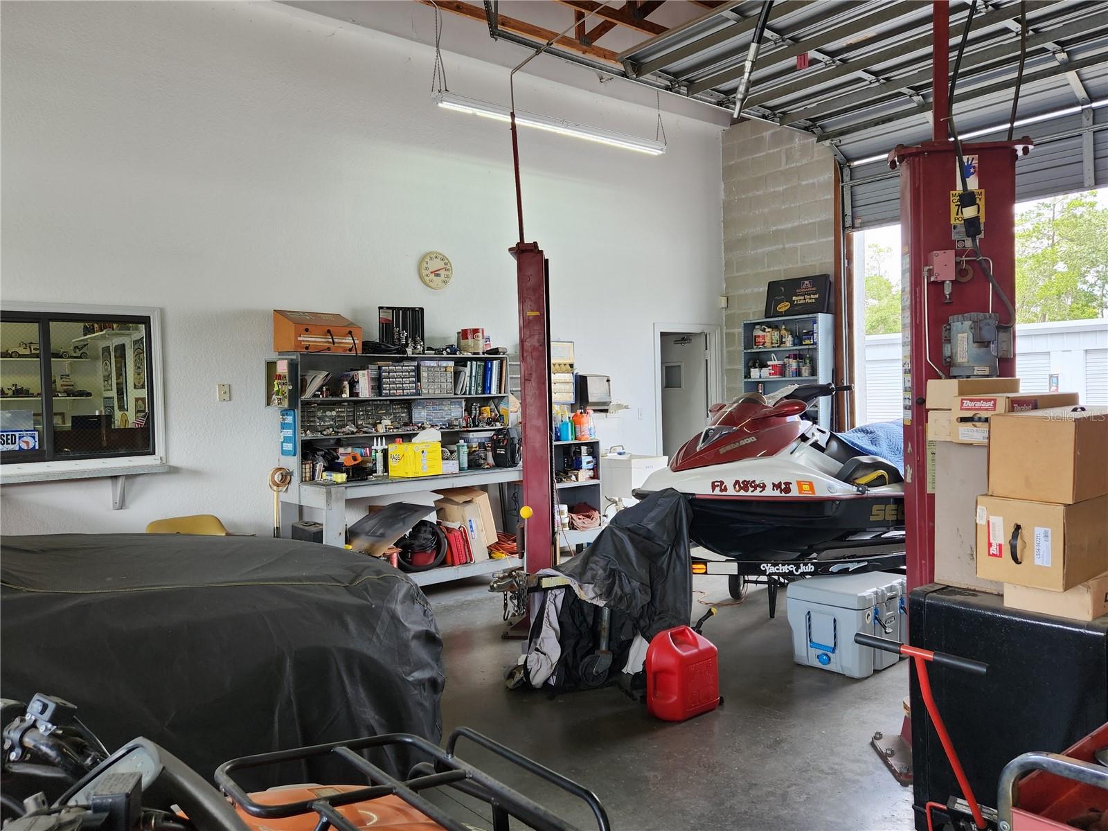 Image 11 of 13 For 8415 Cortez Boulevard