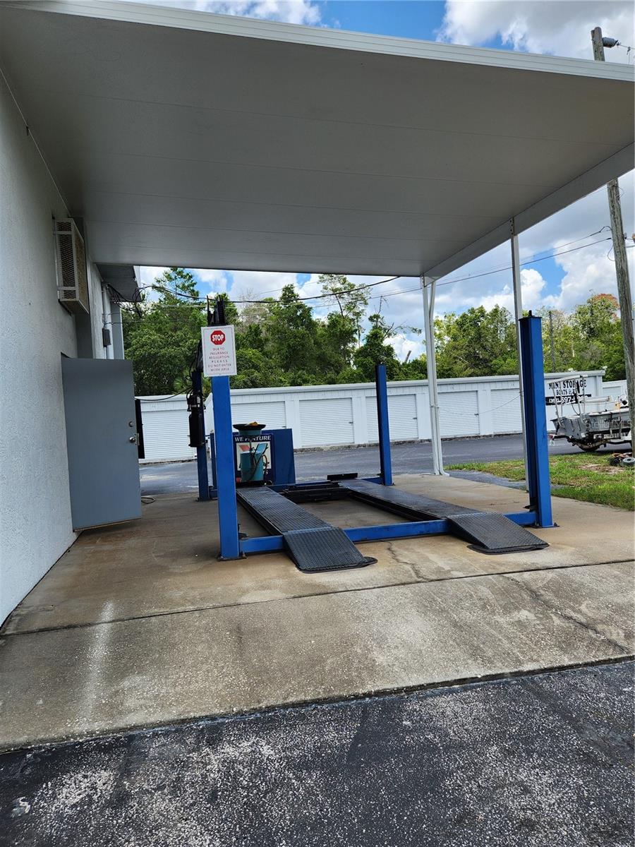Image 12 of 13 For 8415 Cortez Boulevard