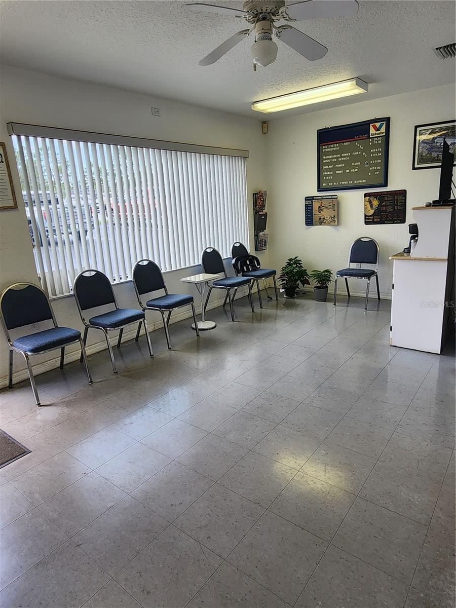 Image 4 of 13 For 8415 Cortez Boulevard