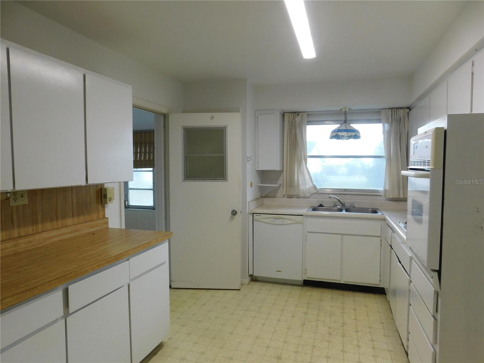 Image 13 of 21 For 1224 Valley Forge Boulevard