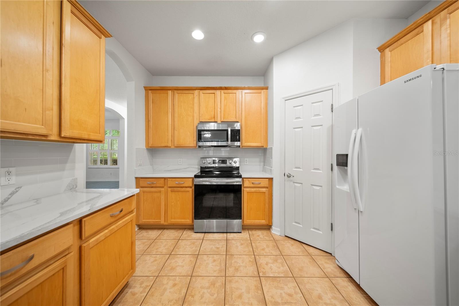 Image 10 of 28 For 18214 Stillwell Lane