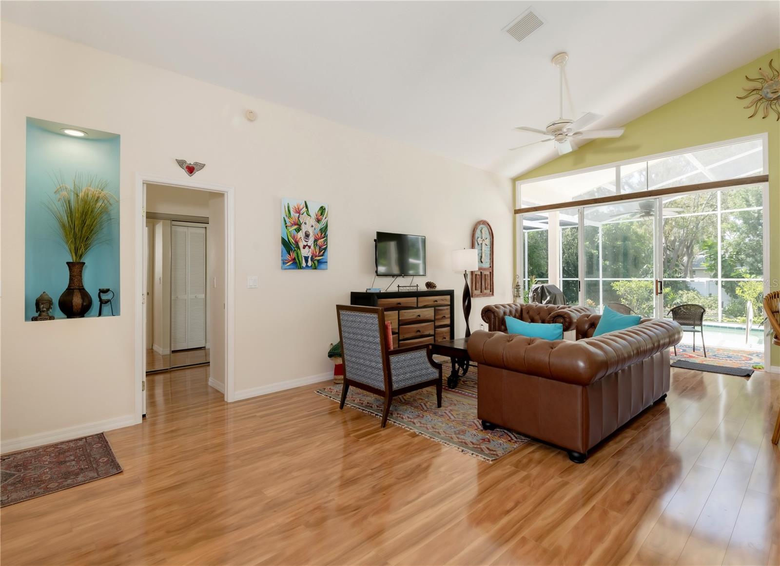 Image 21 of 56 For 1152 Clippers Way