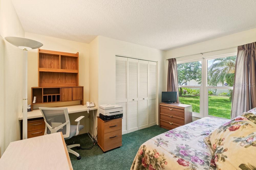Image 16 of 48 For 11015 Linkside Drive