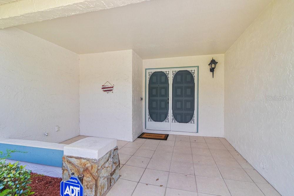 Image 27 of 48 For 11015 Linkside Drive