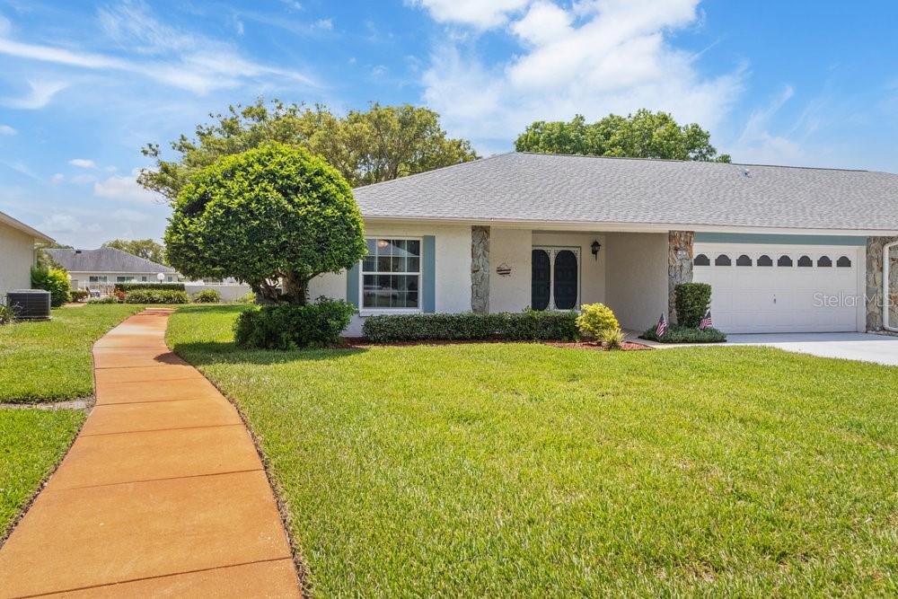Image 32 of 48 For 11015 Linkside Drive