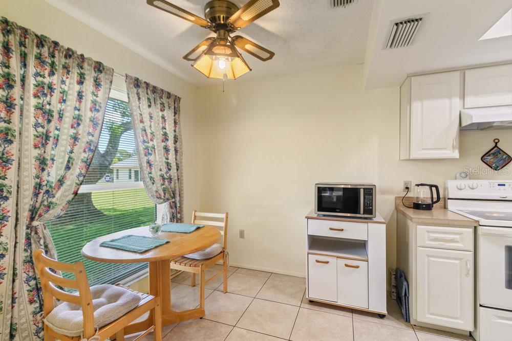 Image 4 of 48 For 11015 Linkside Drive