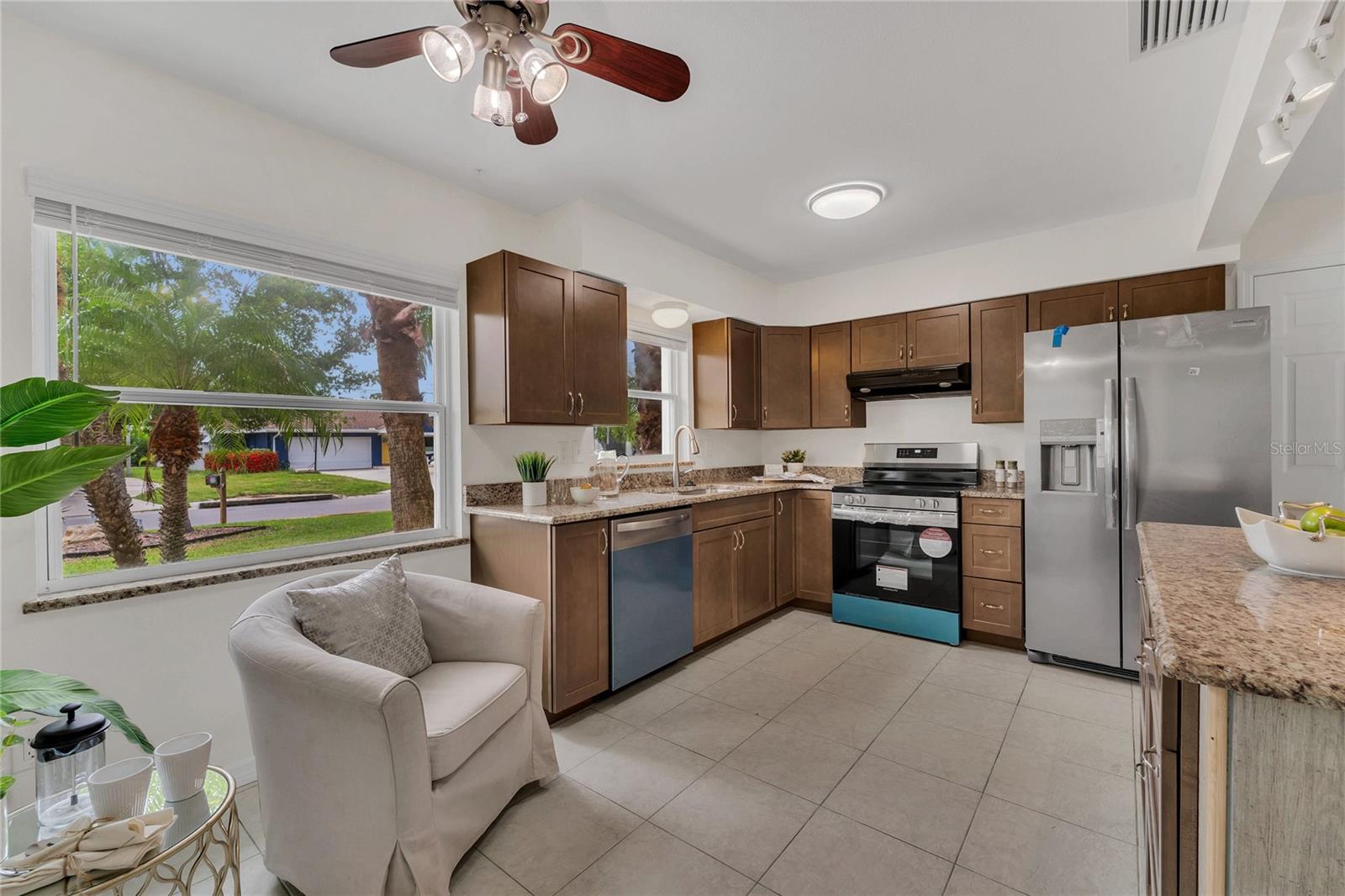 Listing photo id 9 for 312 Lagoon Drive