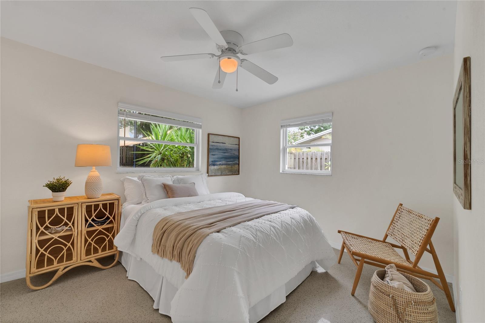 Listing photo id 14 for 312 Lagoon Drive