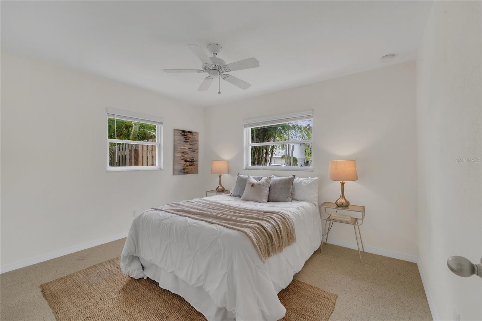 Listing photo id 15 for 312 Lagoon Drive