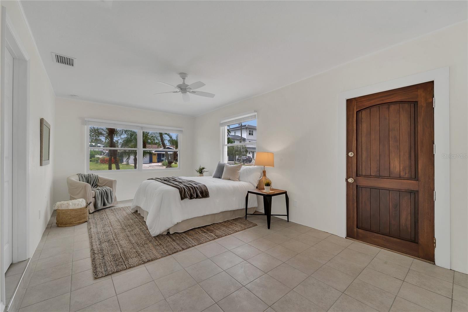 Listing photo id 19 for 312 Lagoon Drive