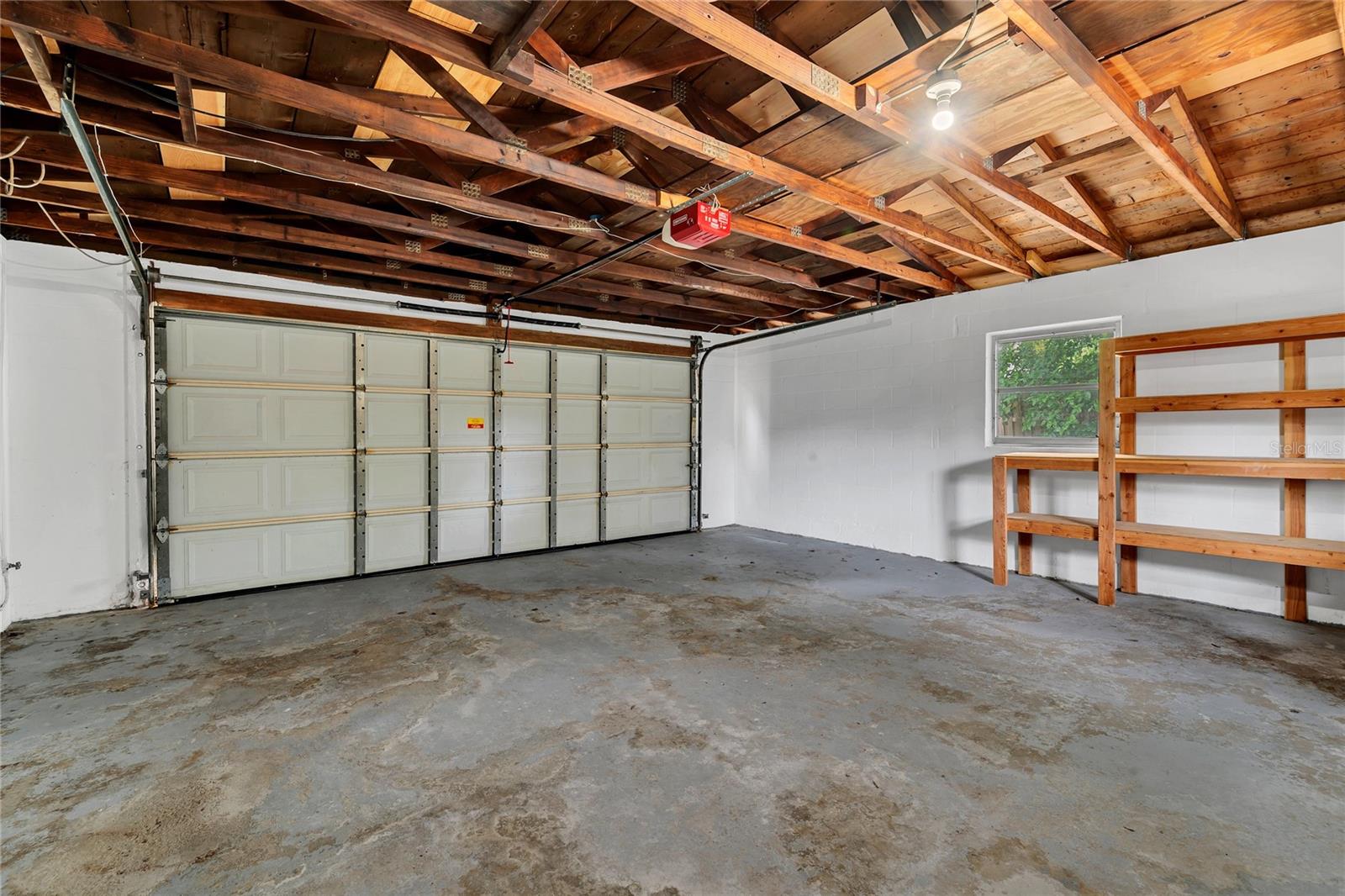 Listing photo id 22 for 312 Lagoon Drive