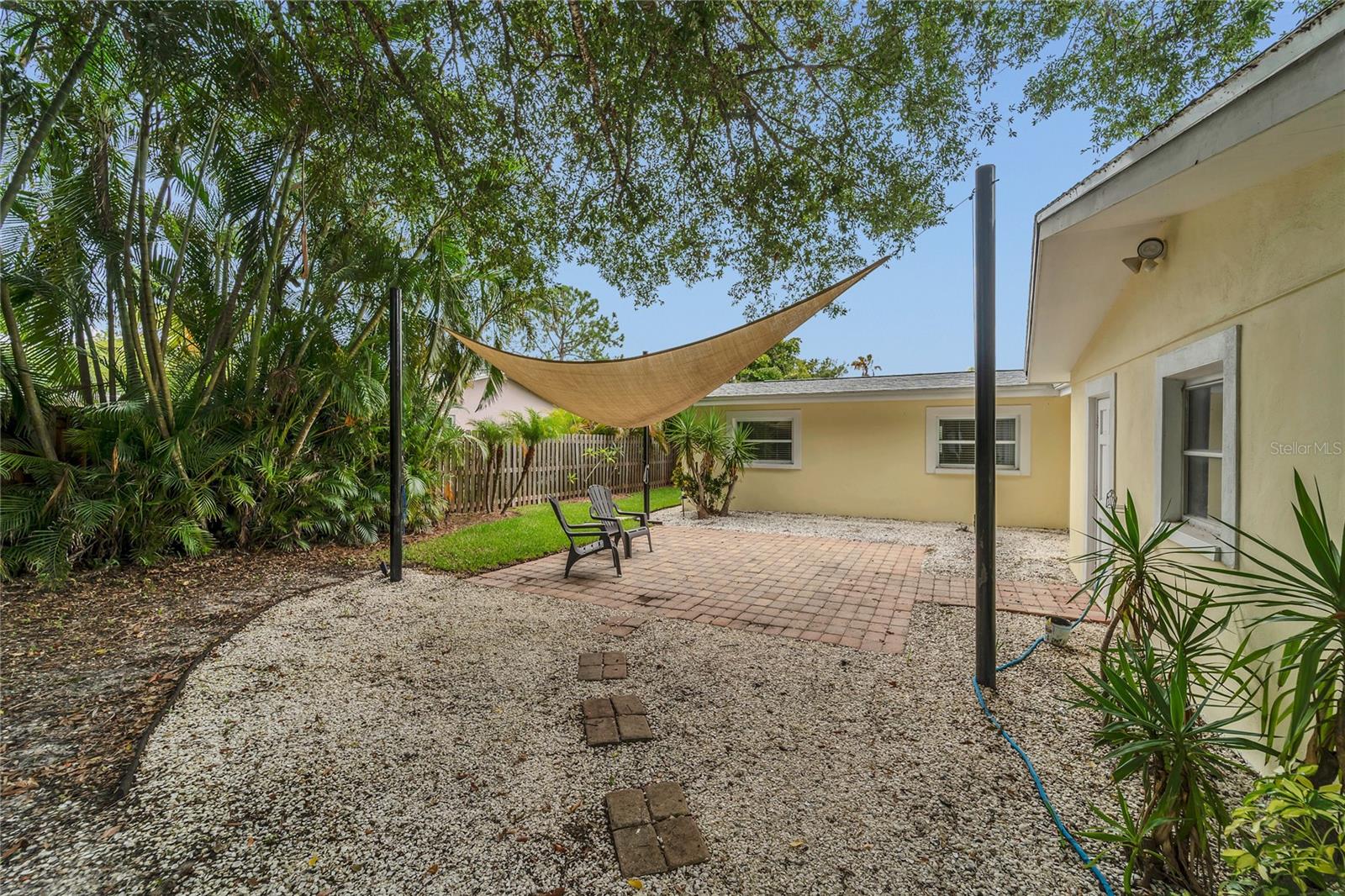 Listing photo id 24 for 312 Lagoon Drive