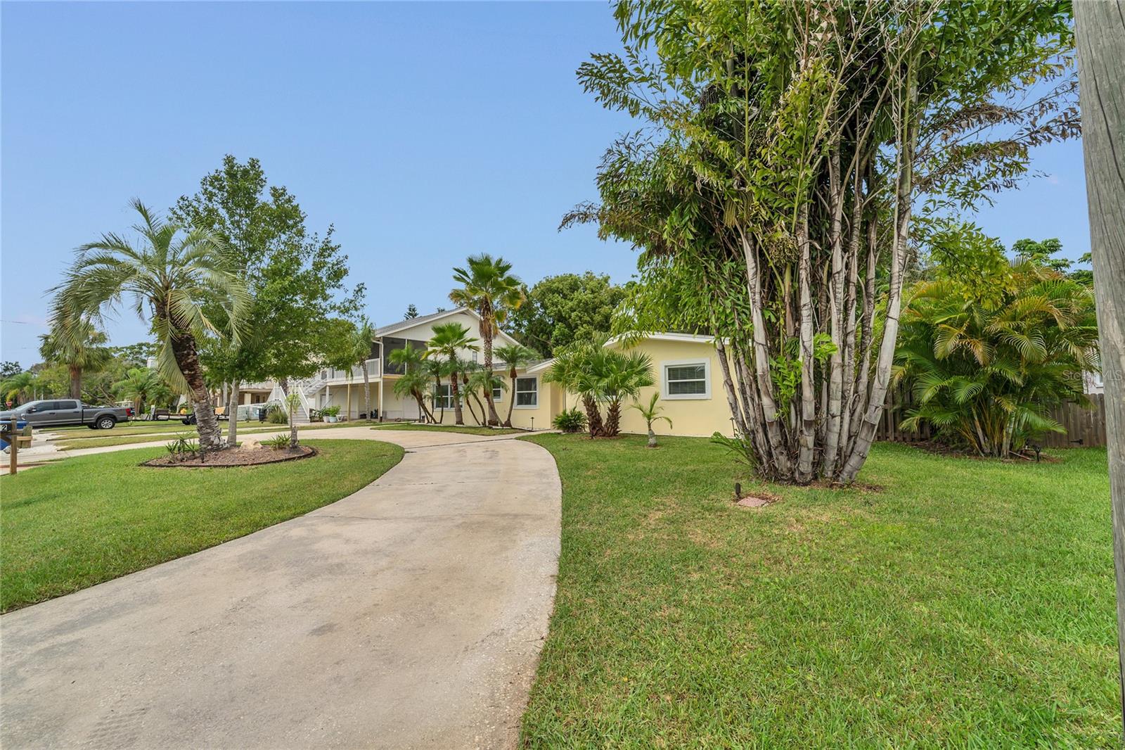 Listing photo id 29 for 312 Lagoon Drive