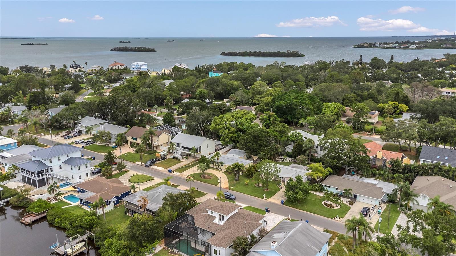 Listing photo id 33 for 312 Lagoon Drive