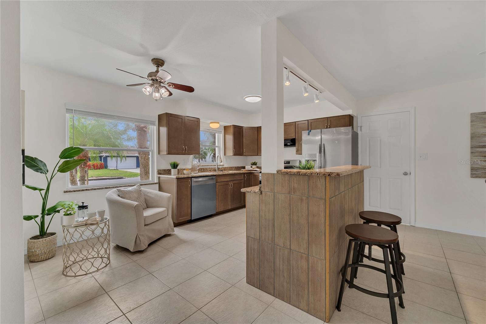 Listing photo id 7 for 312 Lagoon Drive