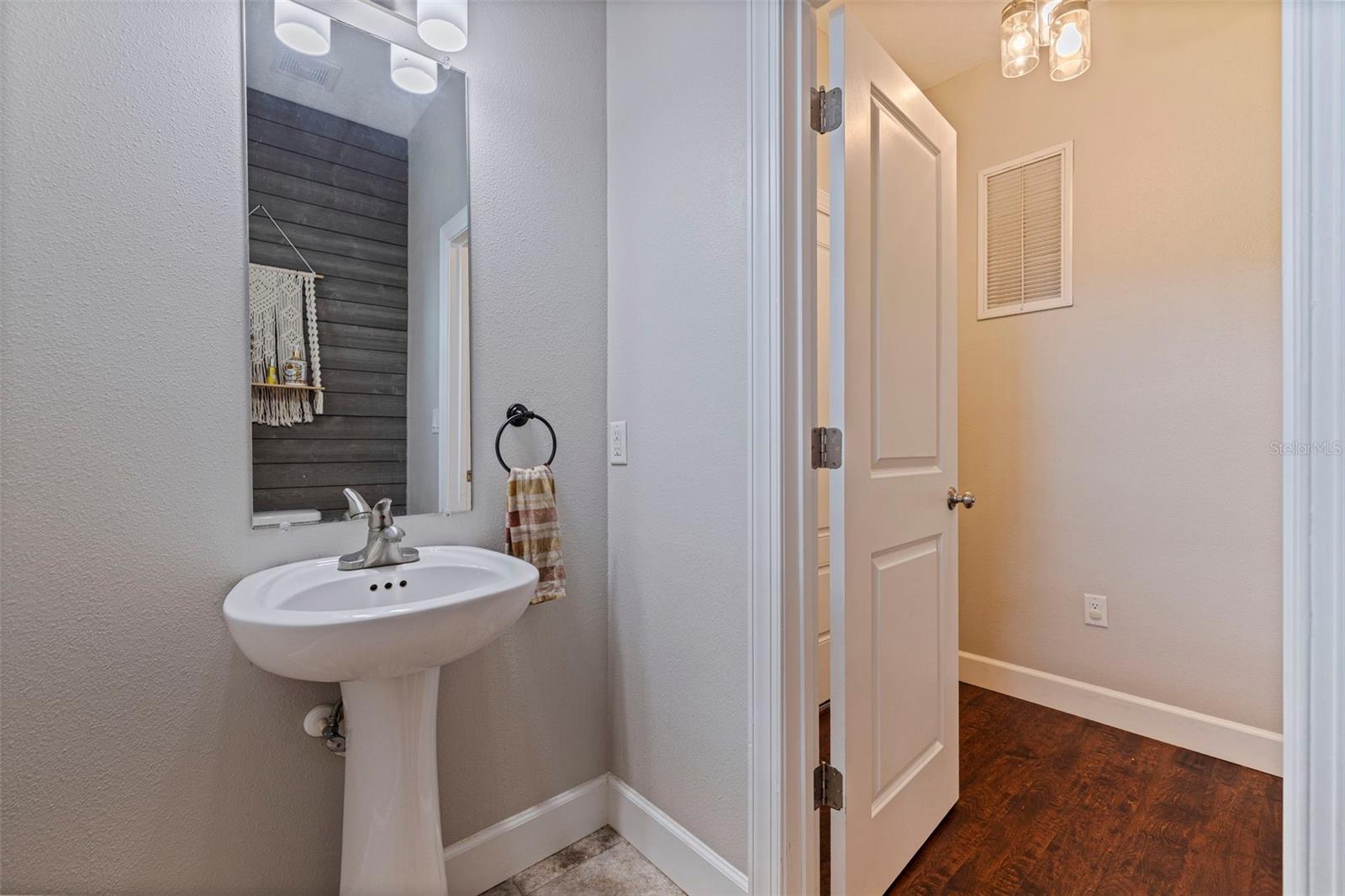 Image 16 of 49 For 1036 7th Street S