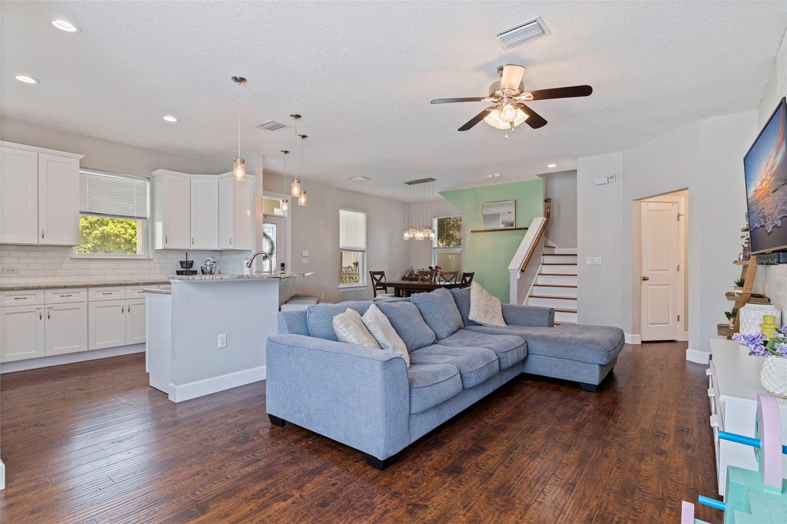 Image 7 of 49 For 1036 7th Street S