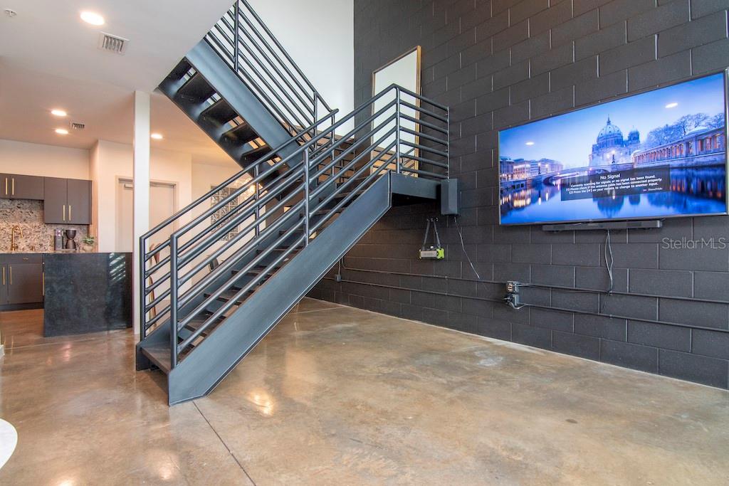 Image 5 of 30 For 5008 Macdill Avenue 24