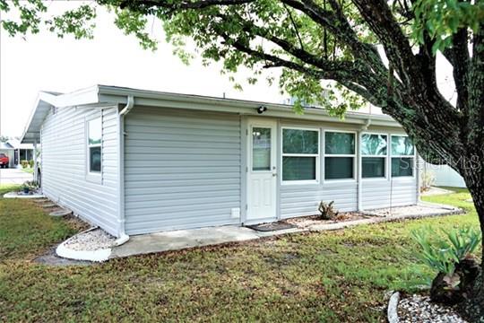 Listing photo id 13 for 1304 Beach Boulevard