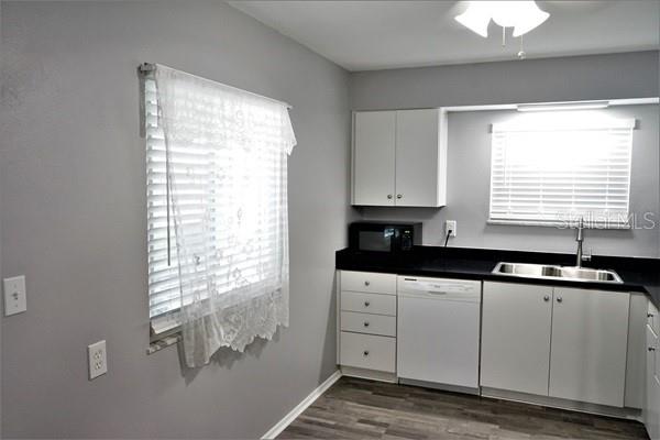 Listing photo id 1 for 1304 Beach Boulevard