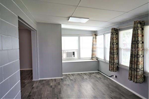 Listing photo id 4 for 1304 Beach Boulevard