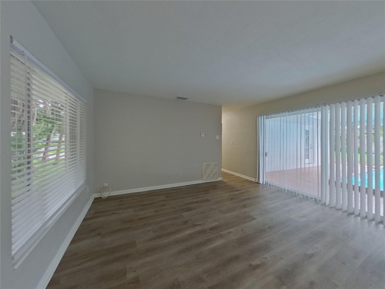 Image 3 of 13 For 6898 17th Lane N