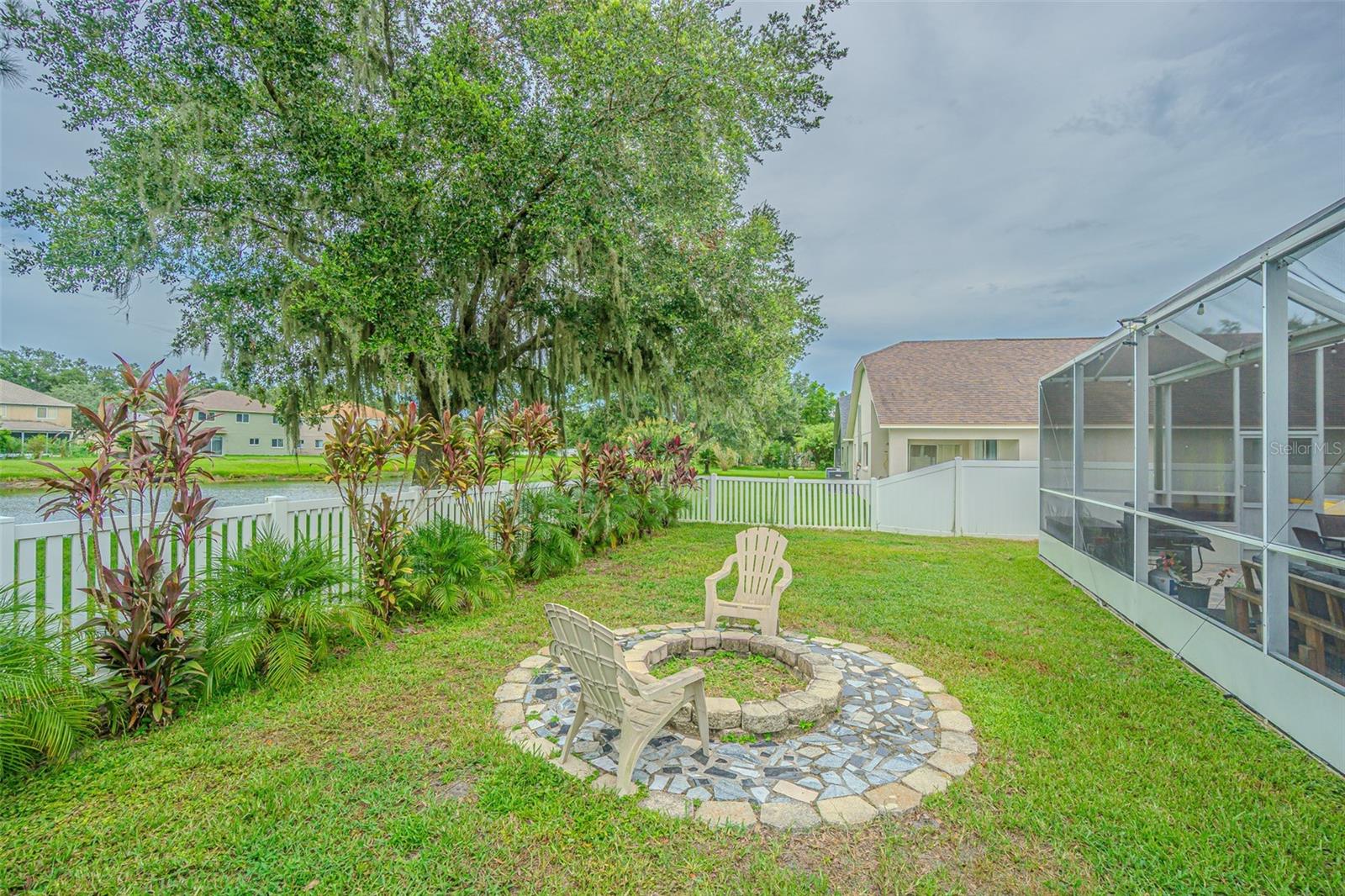 Image 20 of 66 For 10427 Lucaya Drive