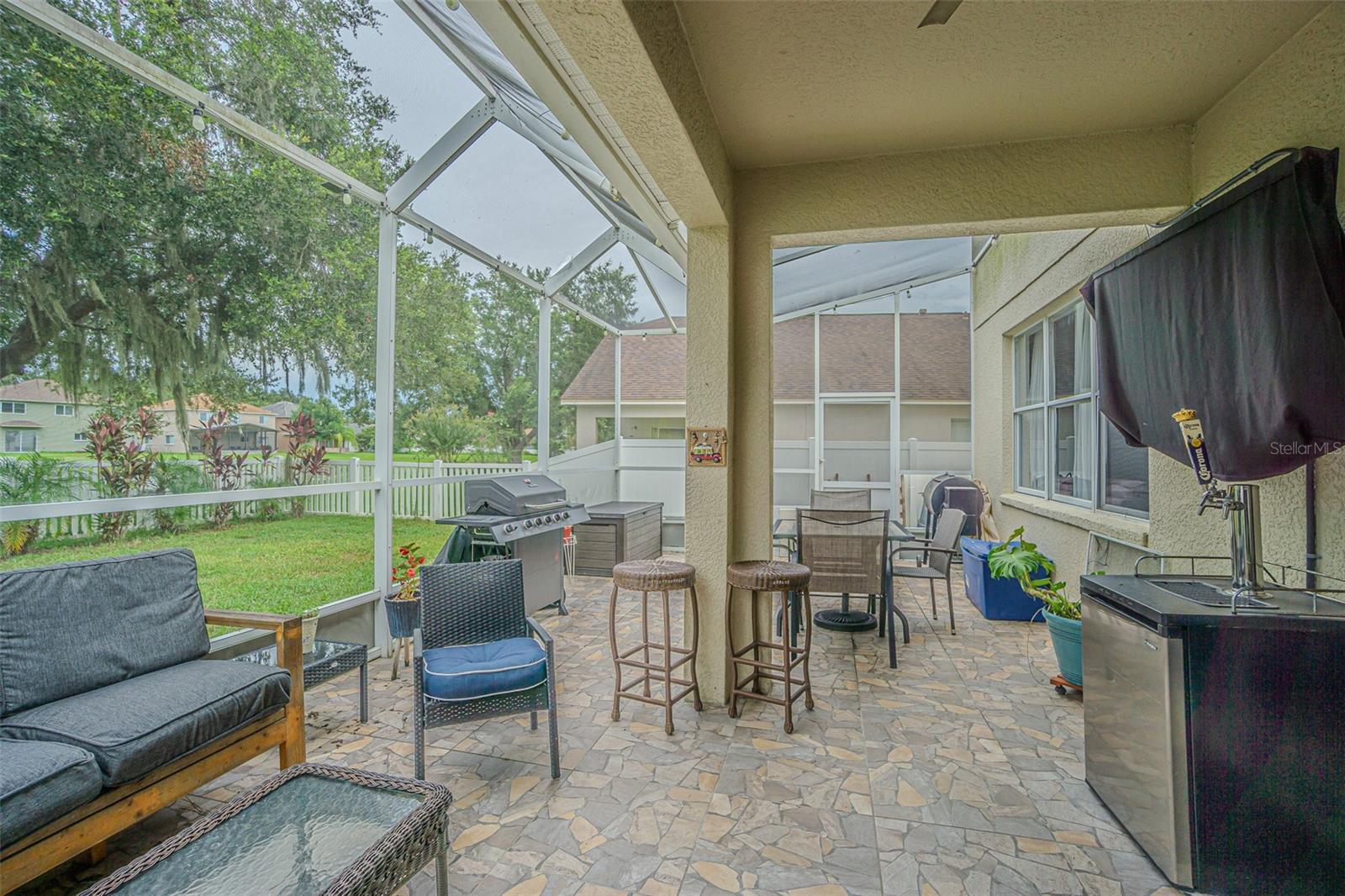 Image 37 of 66 For 10427 Lucaya Drive