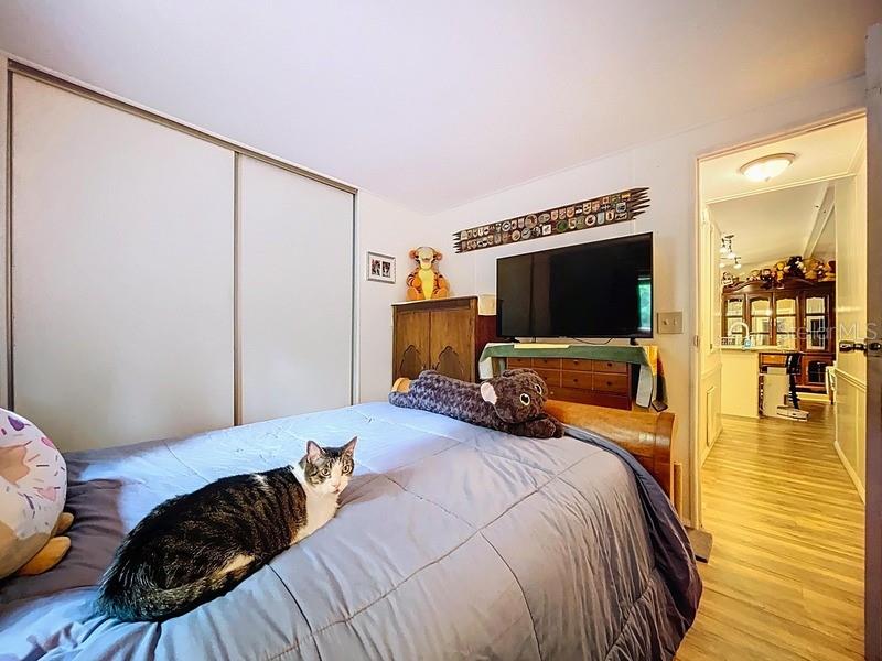 Image 11 of 19 For 6950 46th Avenue N 27