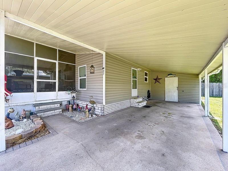 Image 13 of 19 For 6950 46th Avenue N 27