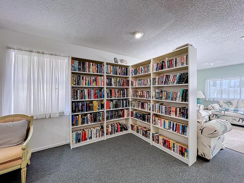 Image 18 of 19 For 6950 46th Avenue N 27