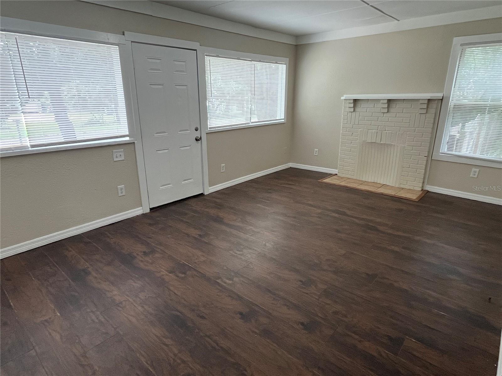 Image 2 of 4 For 1103 9th Avenue