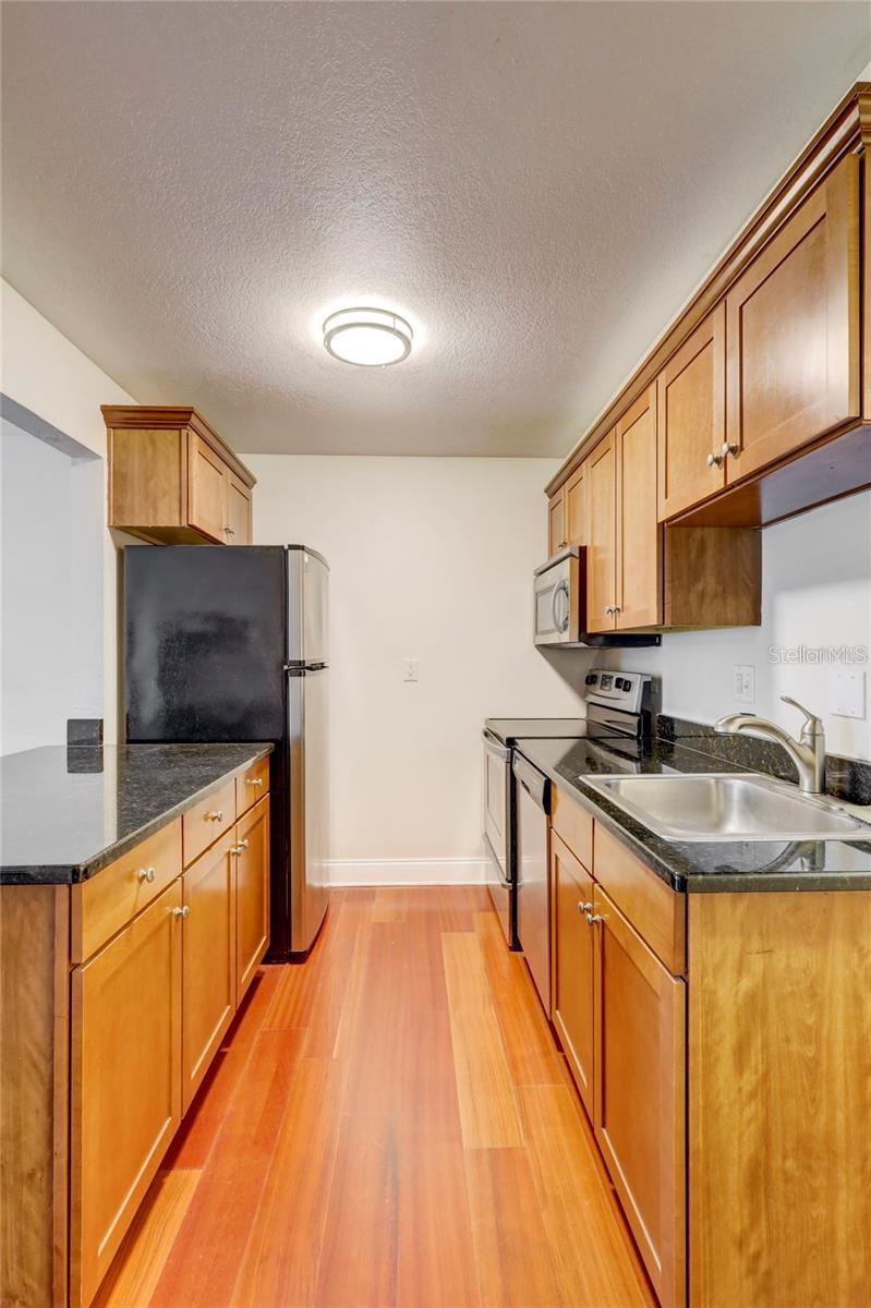 Image 16 of 25 For 210 5th Avenue S 107