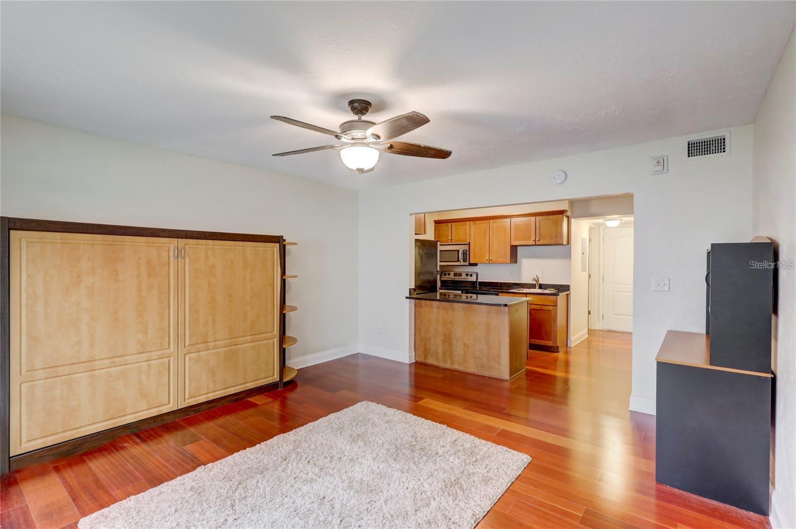 Image 19 of 25 For 210 5th Avenue S 107
