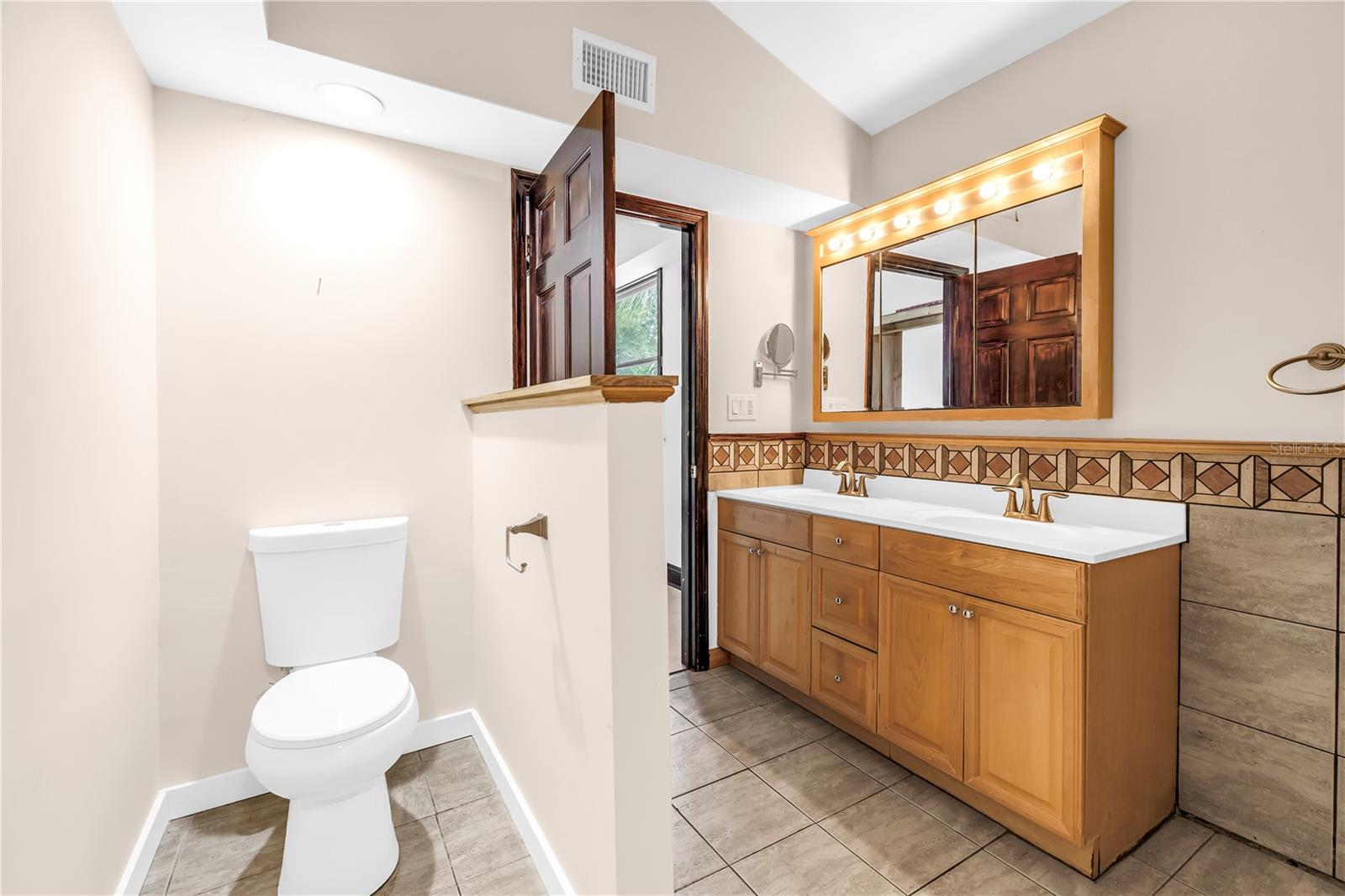 Image 33 of 42 For 4211 27th Avenue N