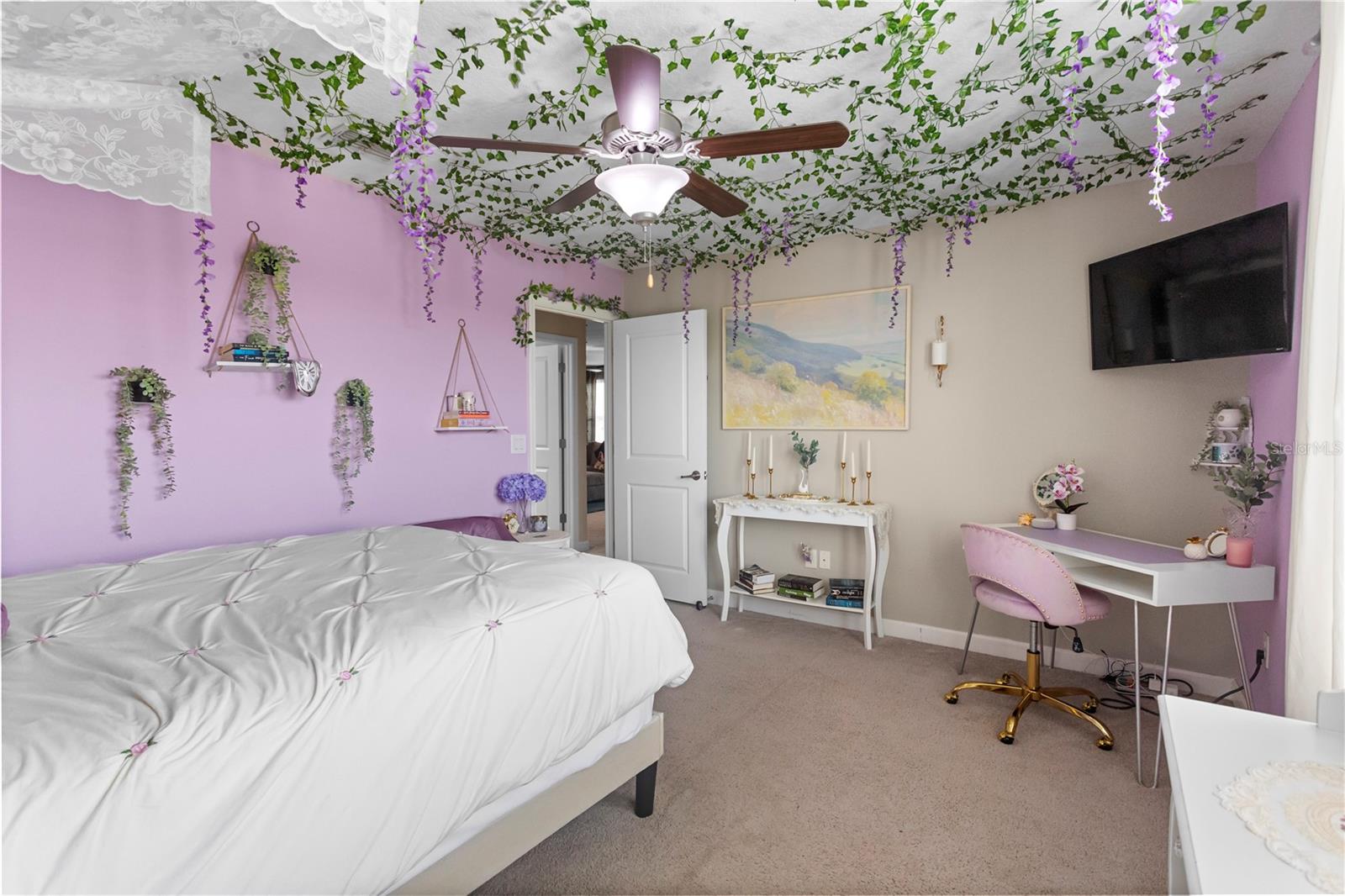 Listing photo id 35 for 4350 Shrewbury Place