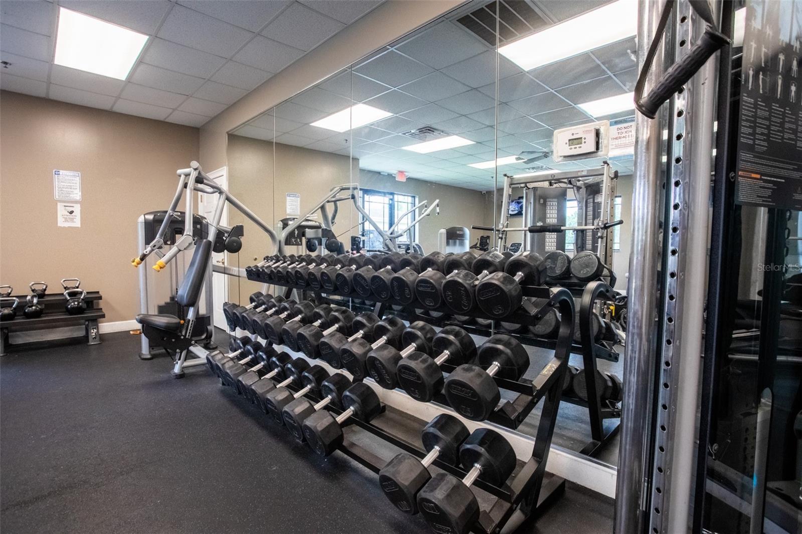 Listing photo id 51 for 4350 Shrewbury Place