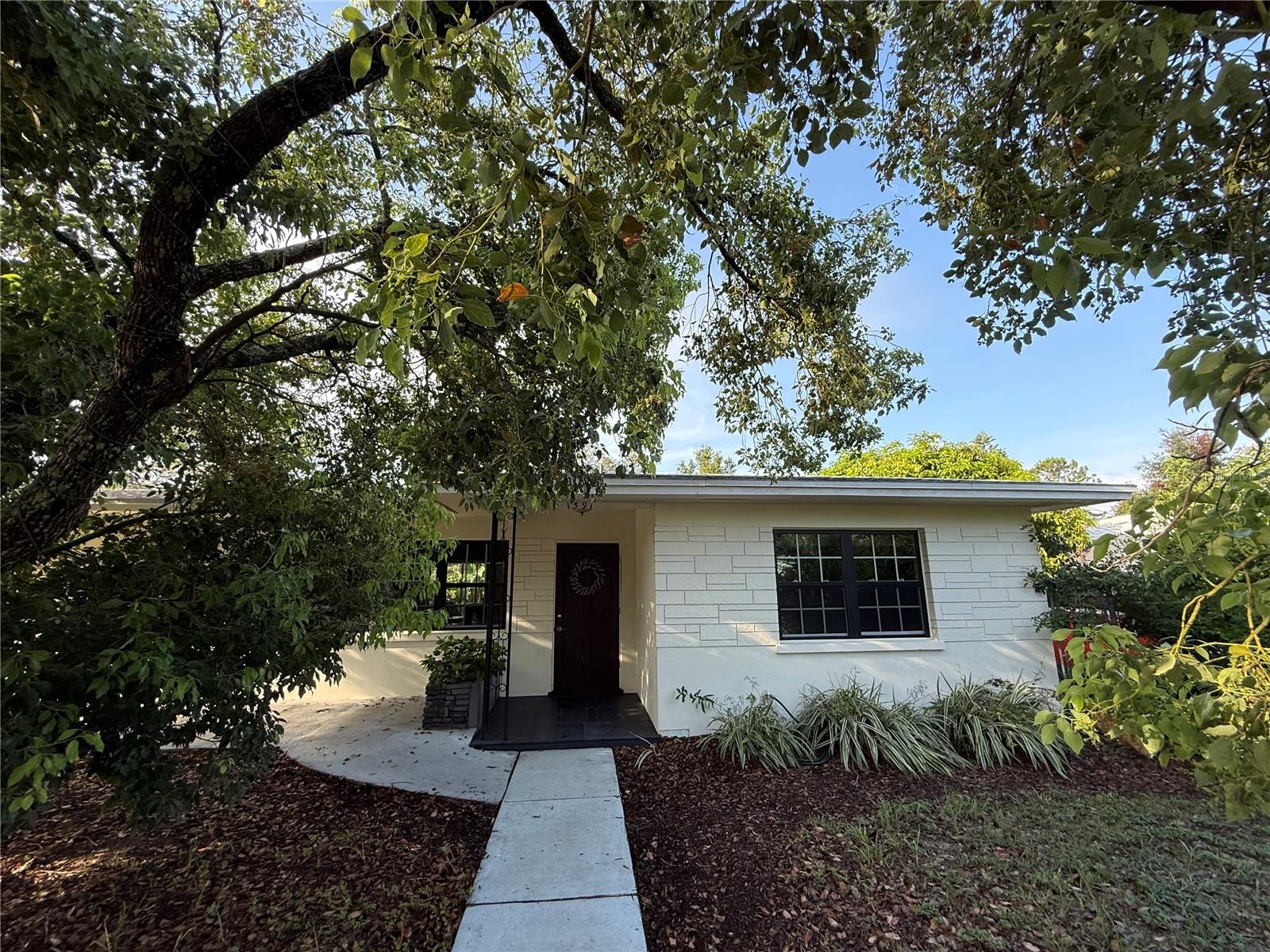 Image 42 of 46 For 1591 Druid Road E