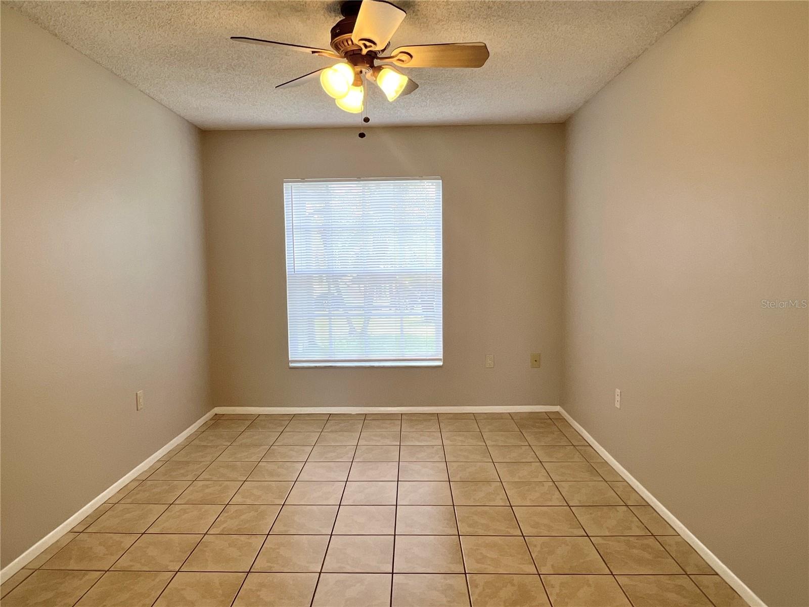 Image 12 of 22 For 1310 Lakehurst Way