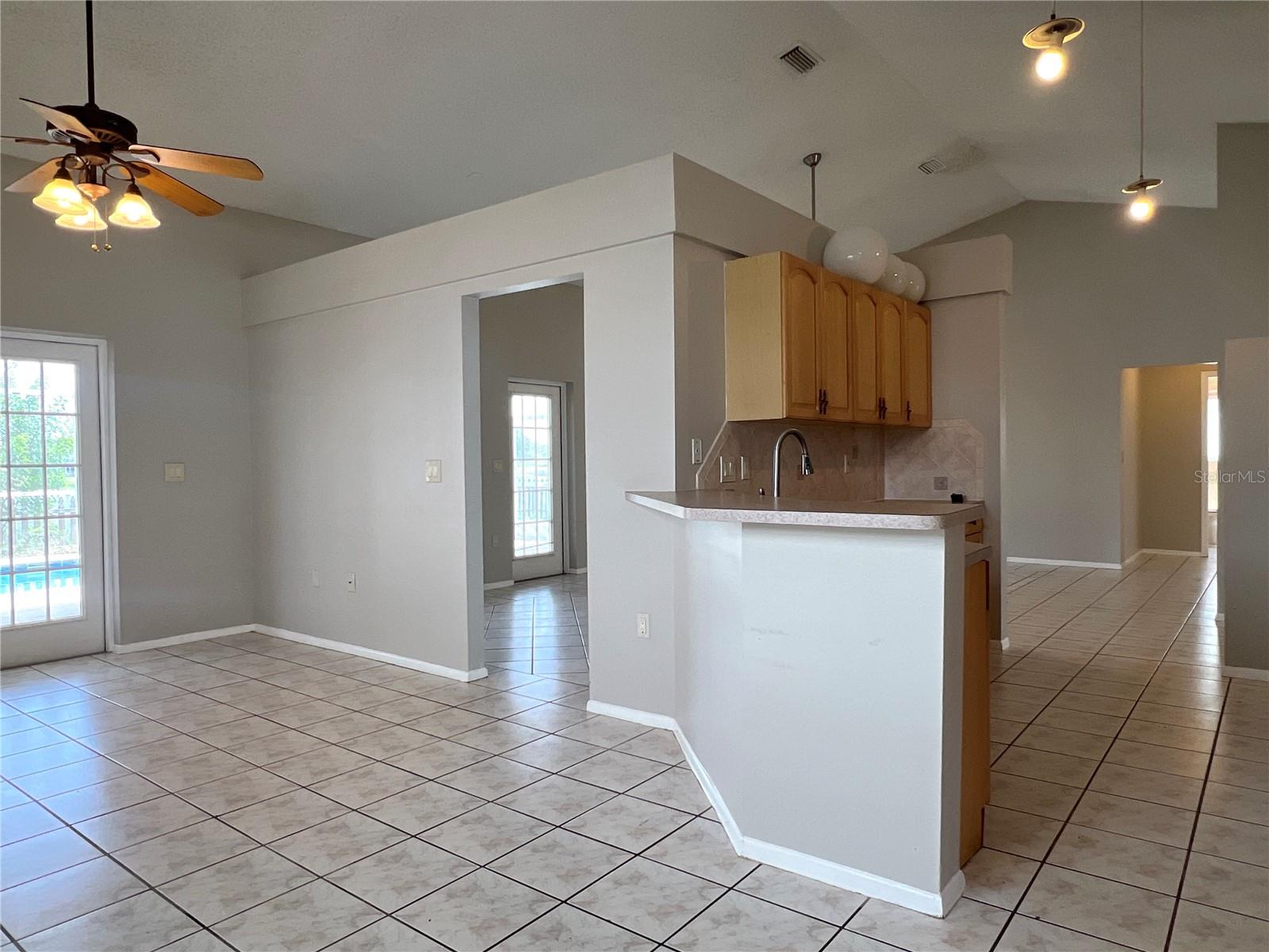 Image 16 of 22 For 1310 Lakehurst Way