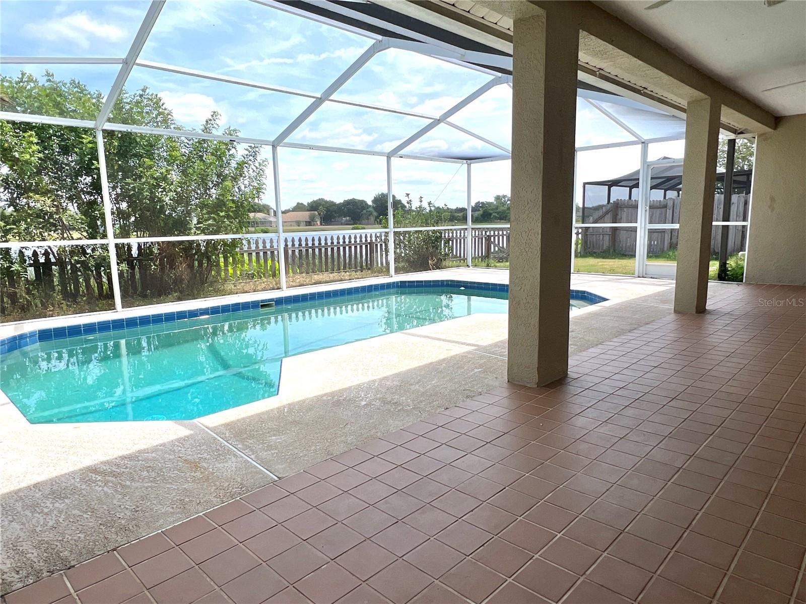 Image 18 of 22 For 1310 Lakehurst Way