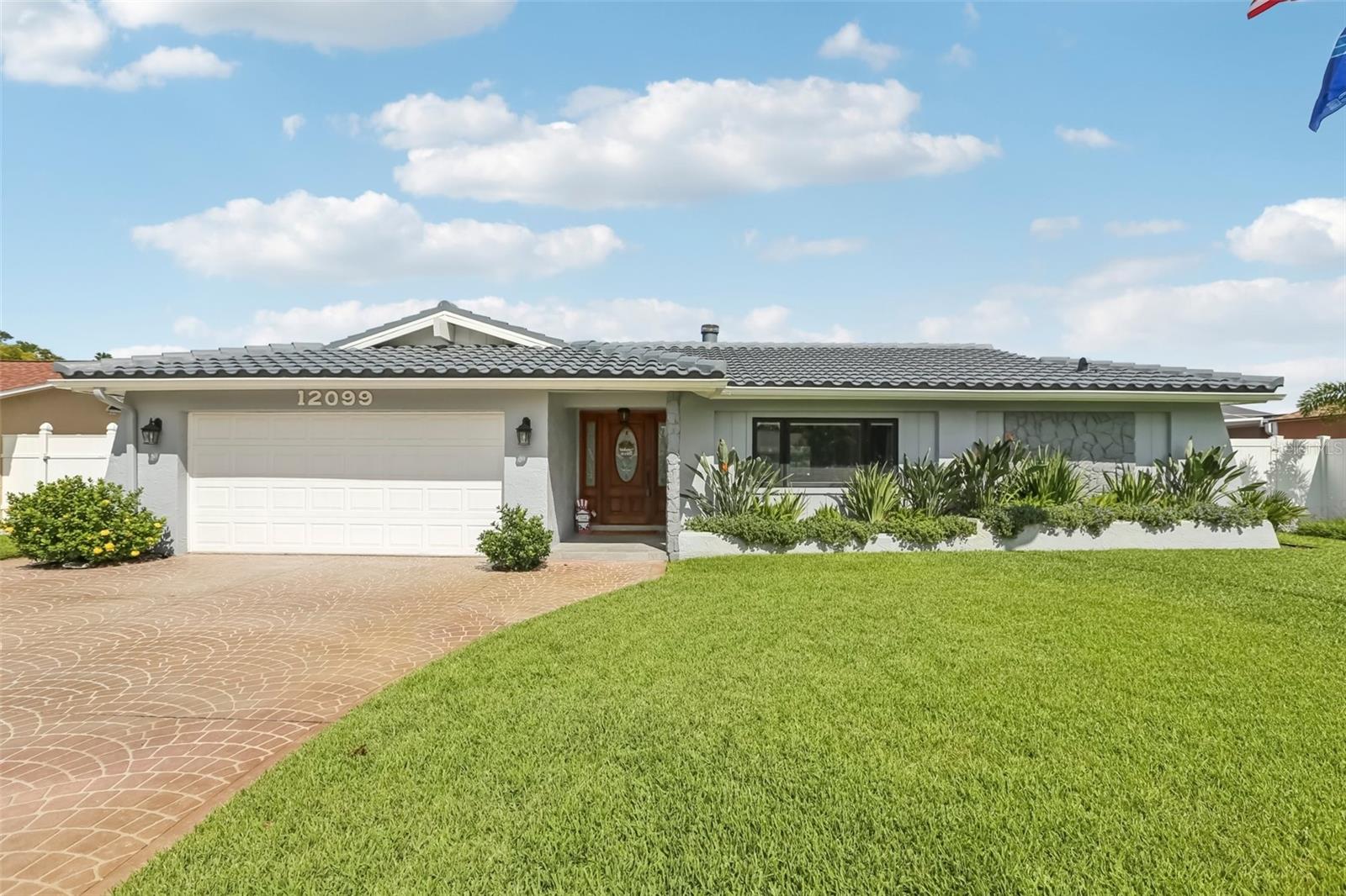 Details for 12099 Kay Drive, SEMINOLE, FL 33772